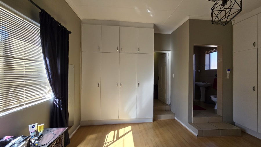 3 Bedroom Property for Sale in Vredenburg Western Cape